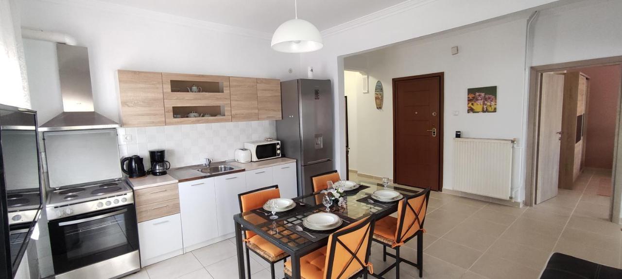 Seaside Apartments Nea Iraklia Exterior photo